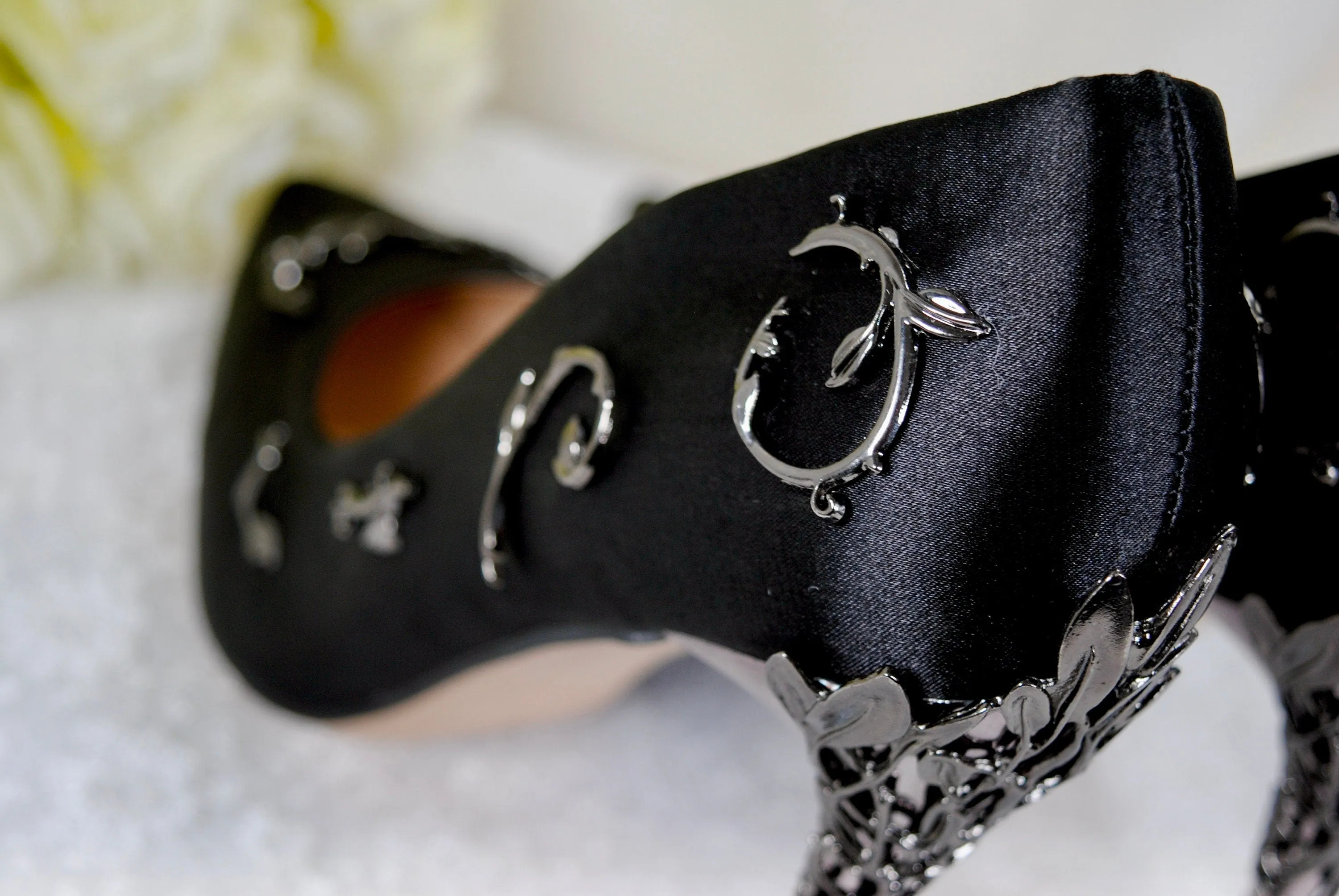 Black Filigree Vine Wedding Shoes Size UK5/US7.5
