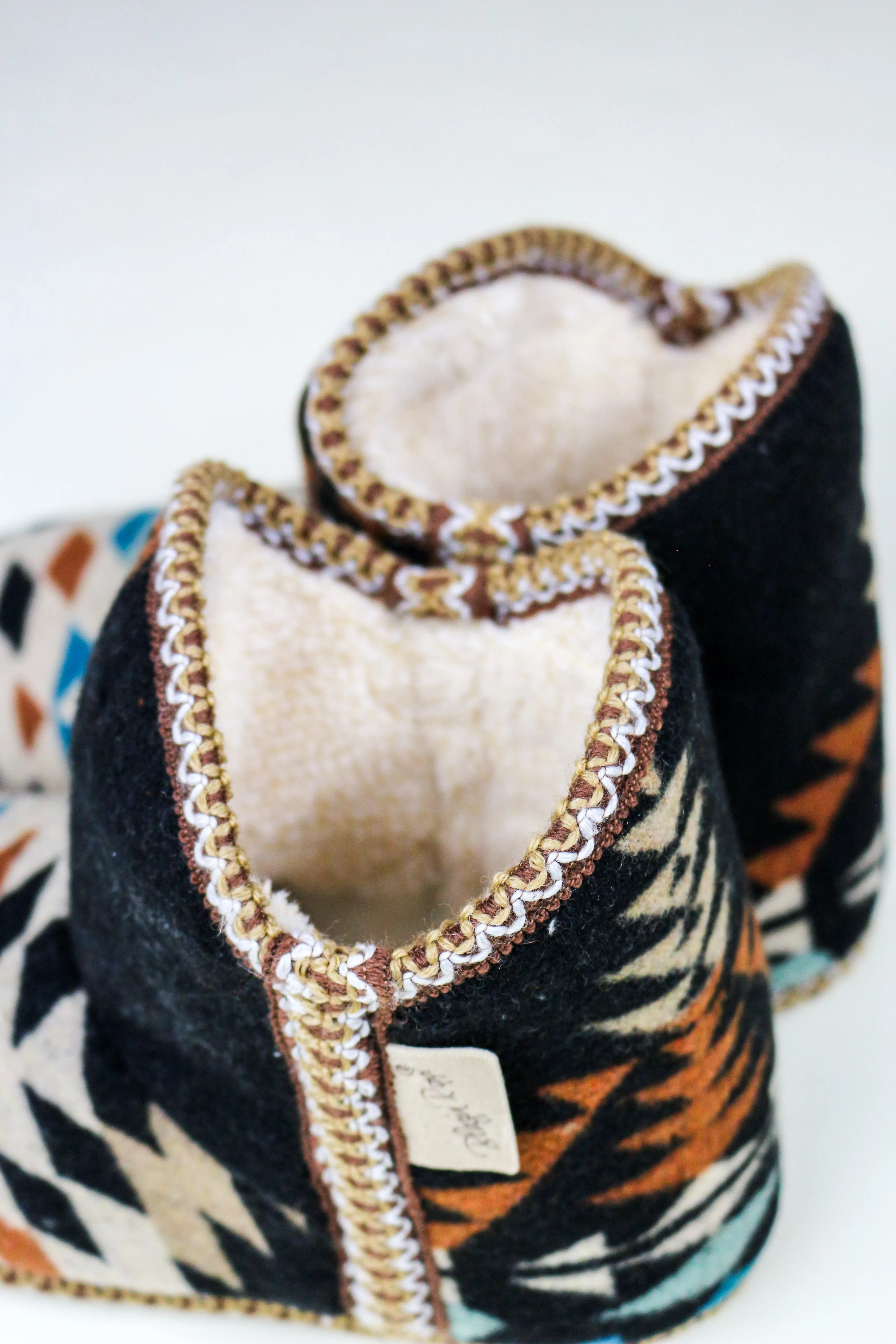 Blazin Roxx Multi-Colored Western Women's Slippers