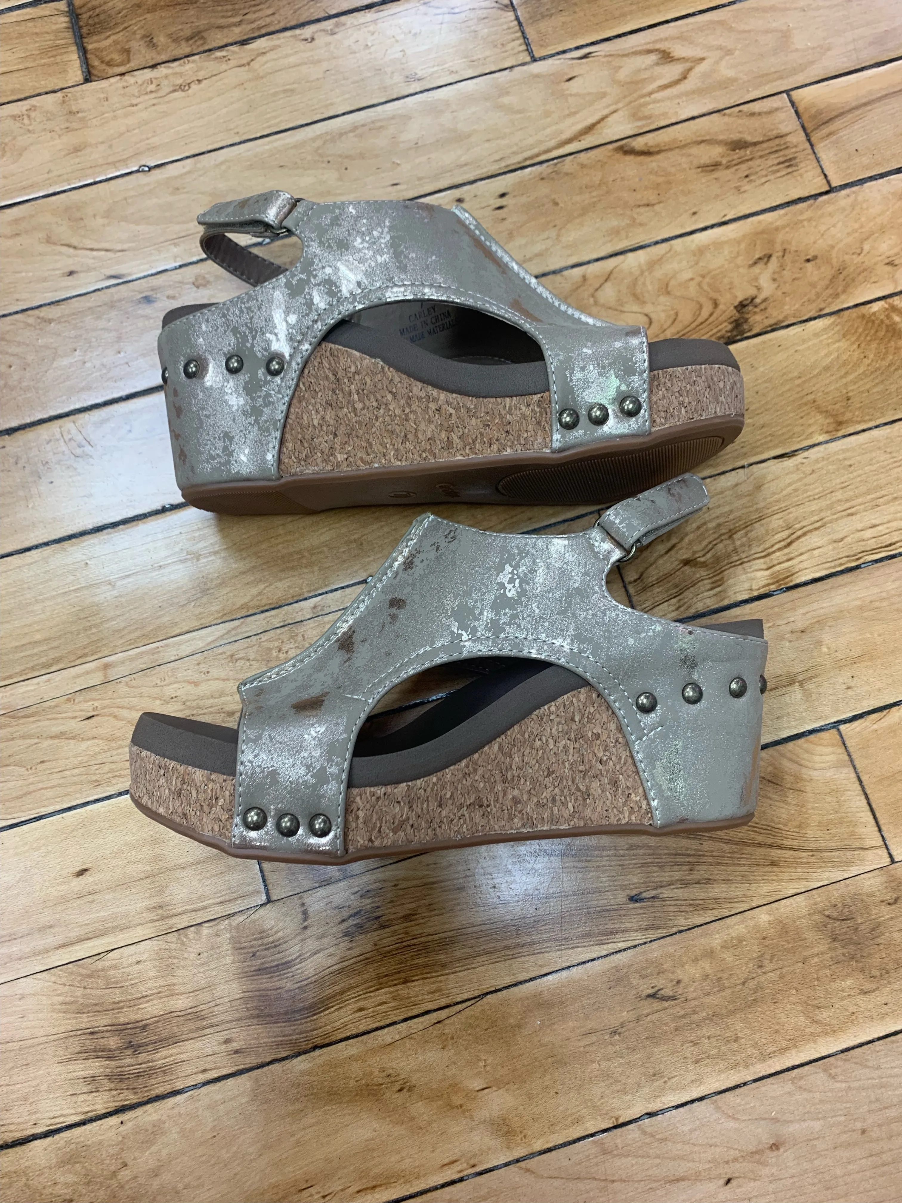 Carley Sandals - Taupe Metallic