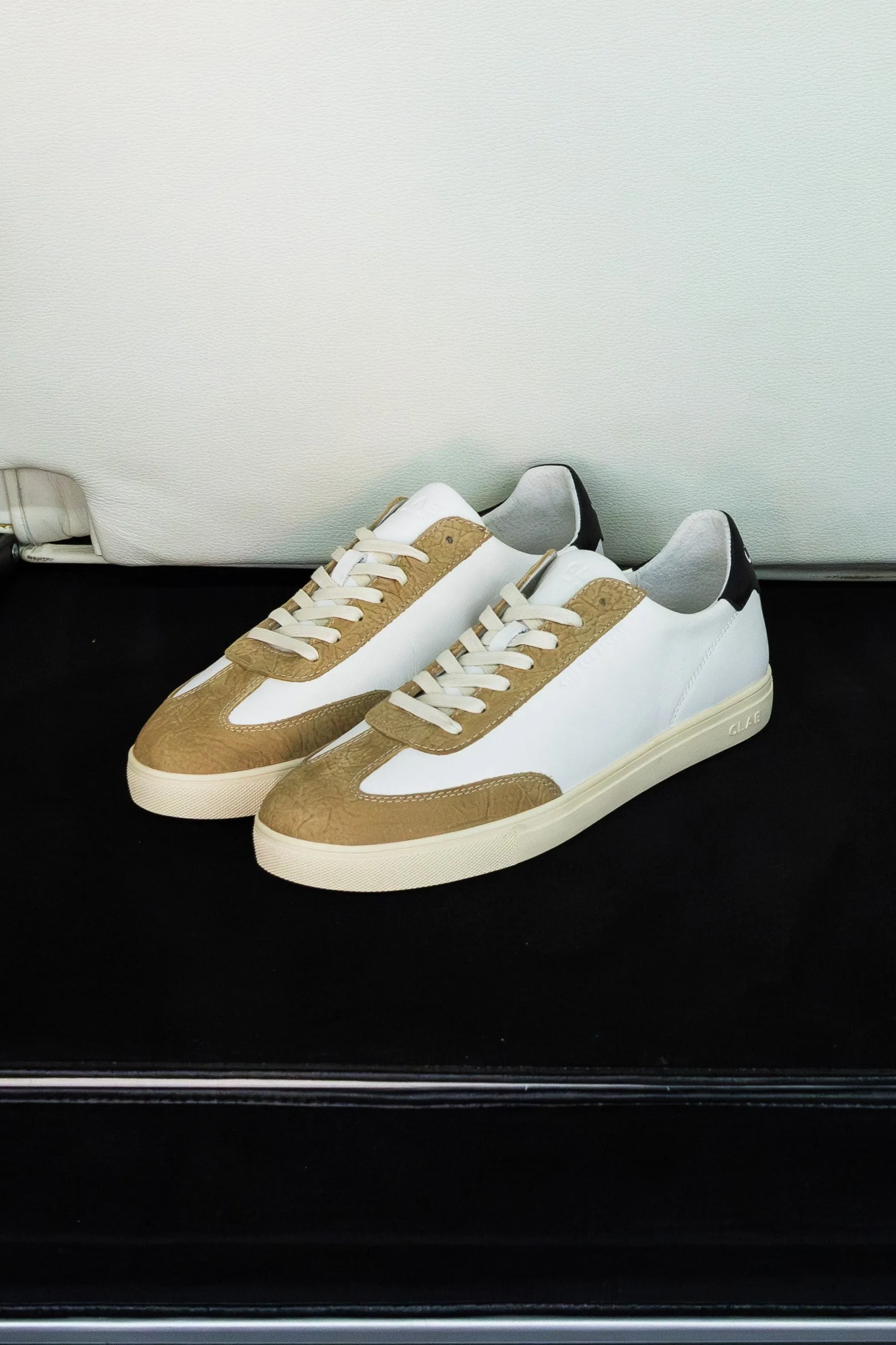 CLAE DEANE SNEAKERS - WHITE STARFISH BLACK