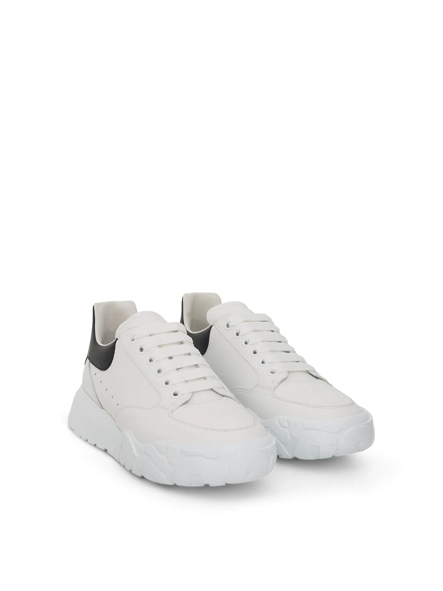 Court Trainer In White/Black