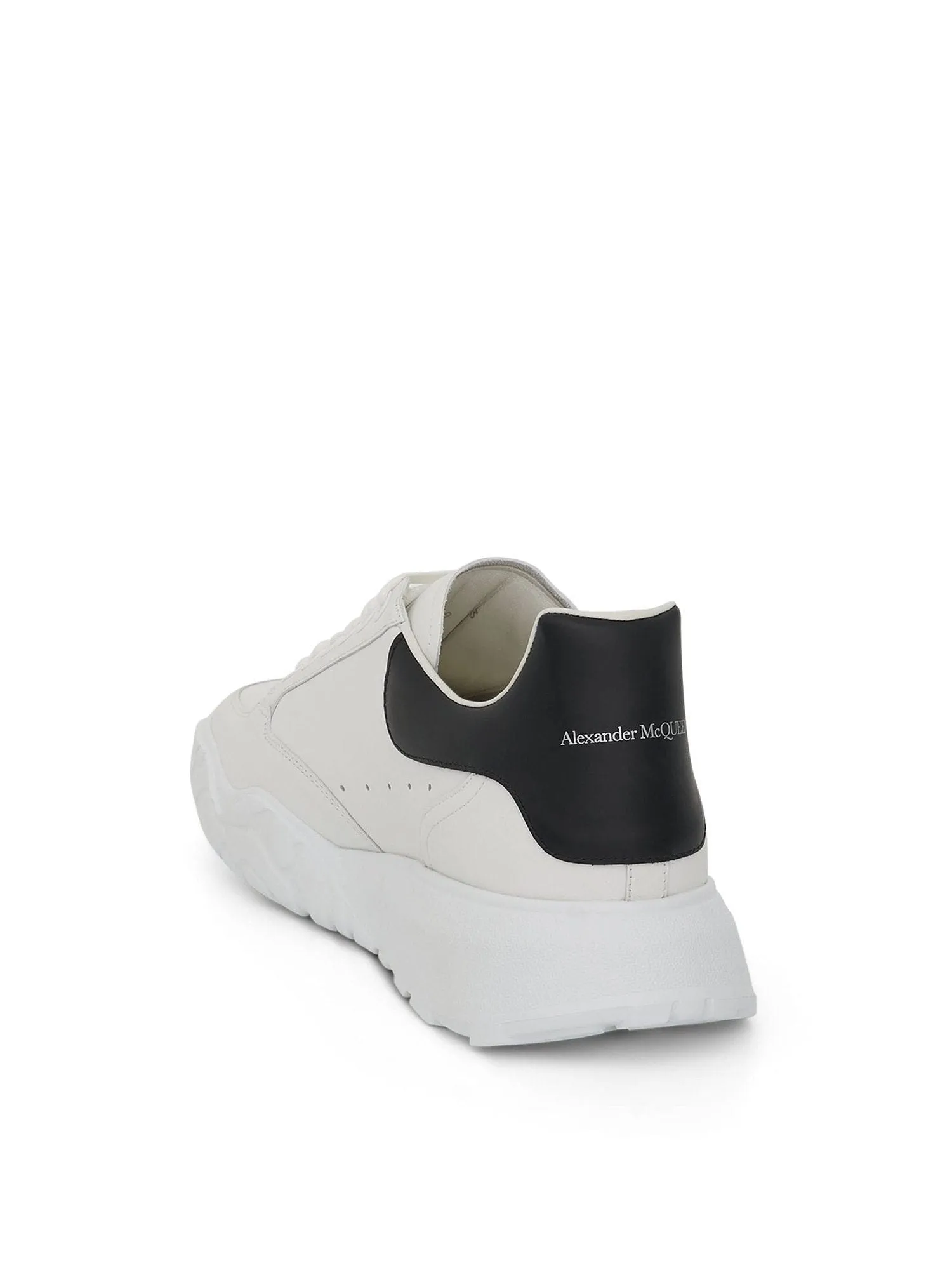 Court Trainer In White/Black