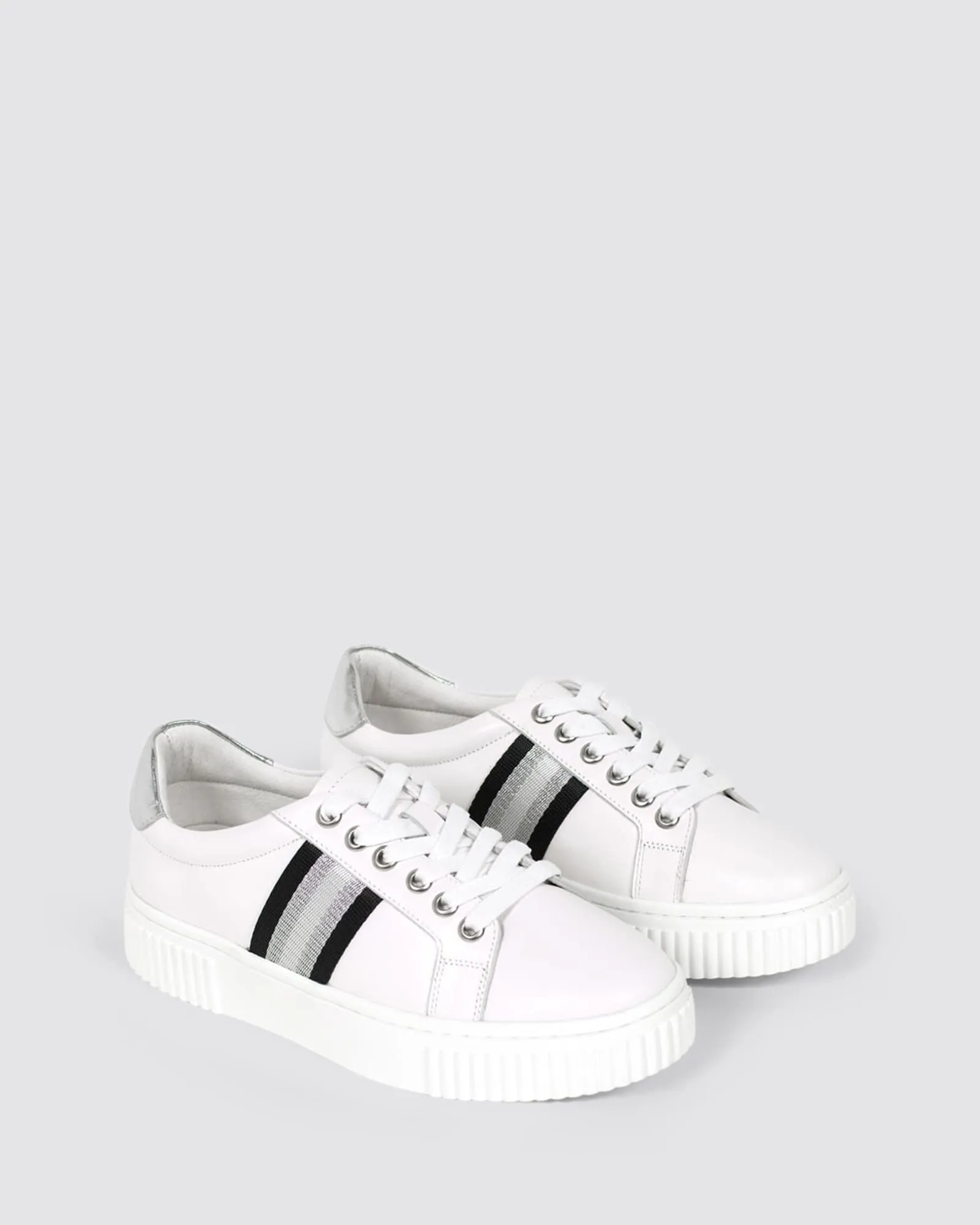 GAGA WHITE/BLACK
