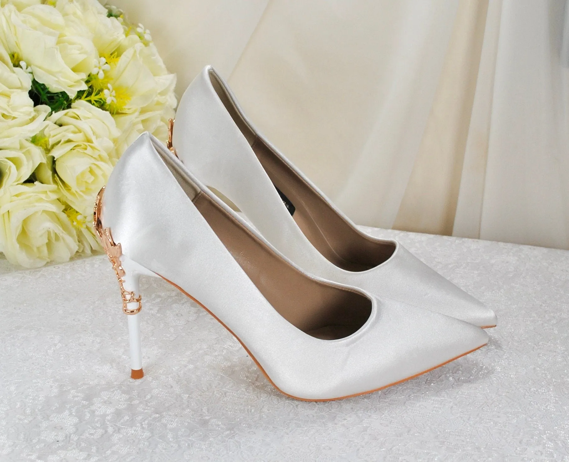 Ivory with Gold Filigree Vine Heels