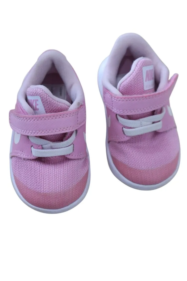 Nike Sneakers, US 4/EUR 19.5