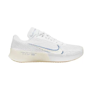 Nike Women's Court Air Zoom Vapor  11 Shoes in WHITE/LIGHT BLUE-SAIL-GUM LIGHT BROWN