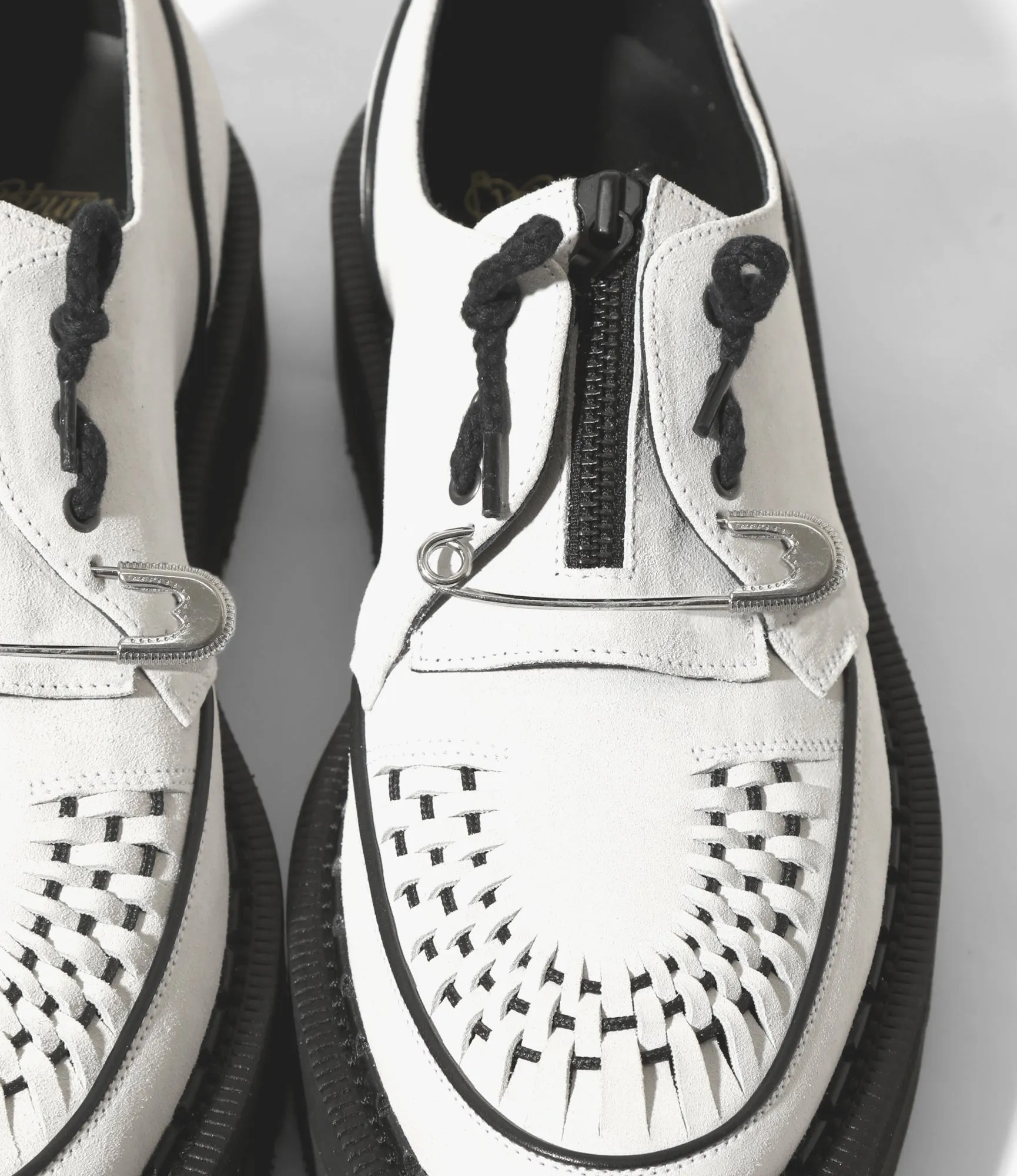 QR Gibson - White Suede