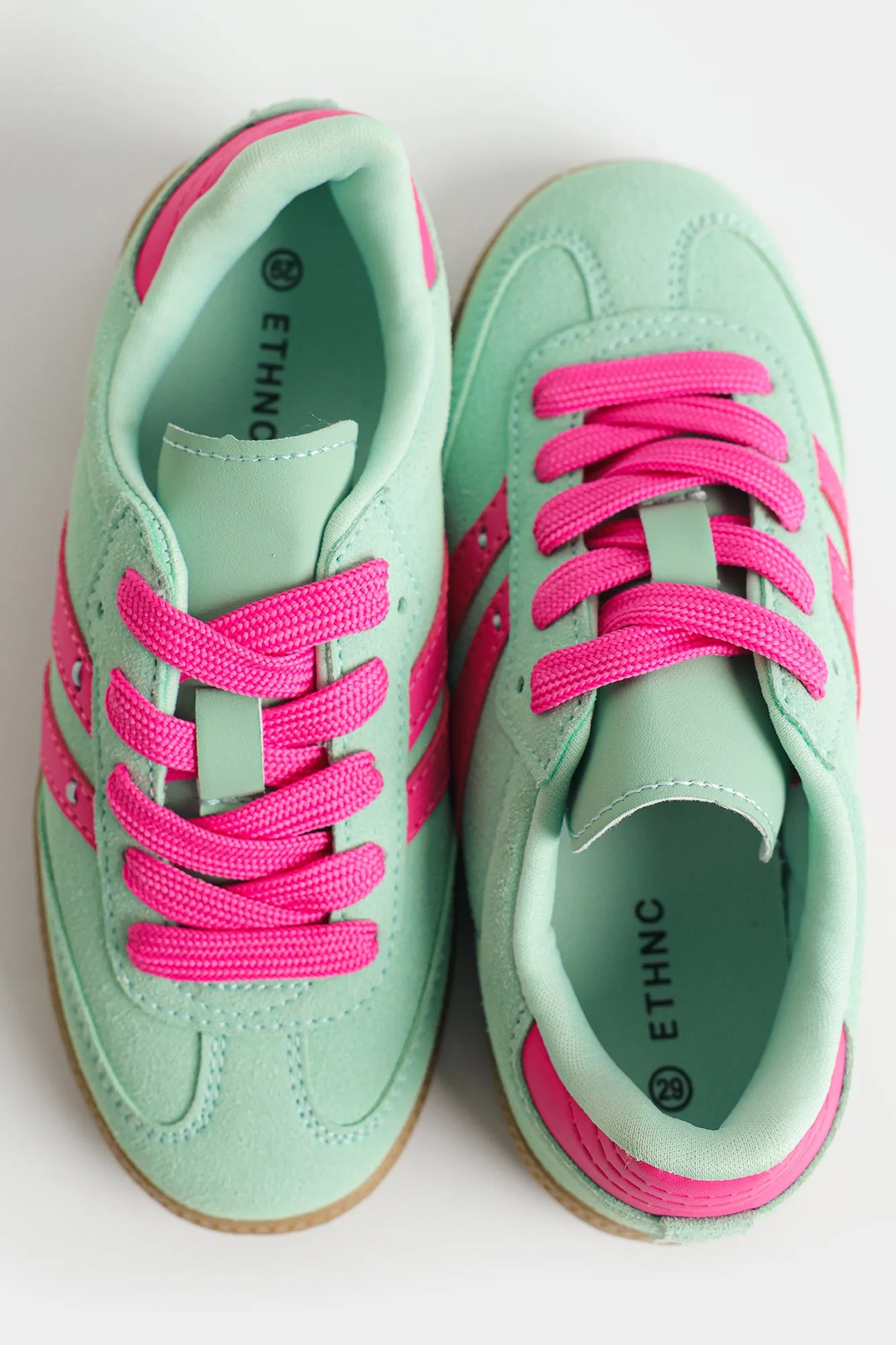 SHOES (E0062/309/716)