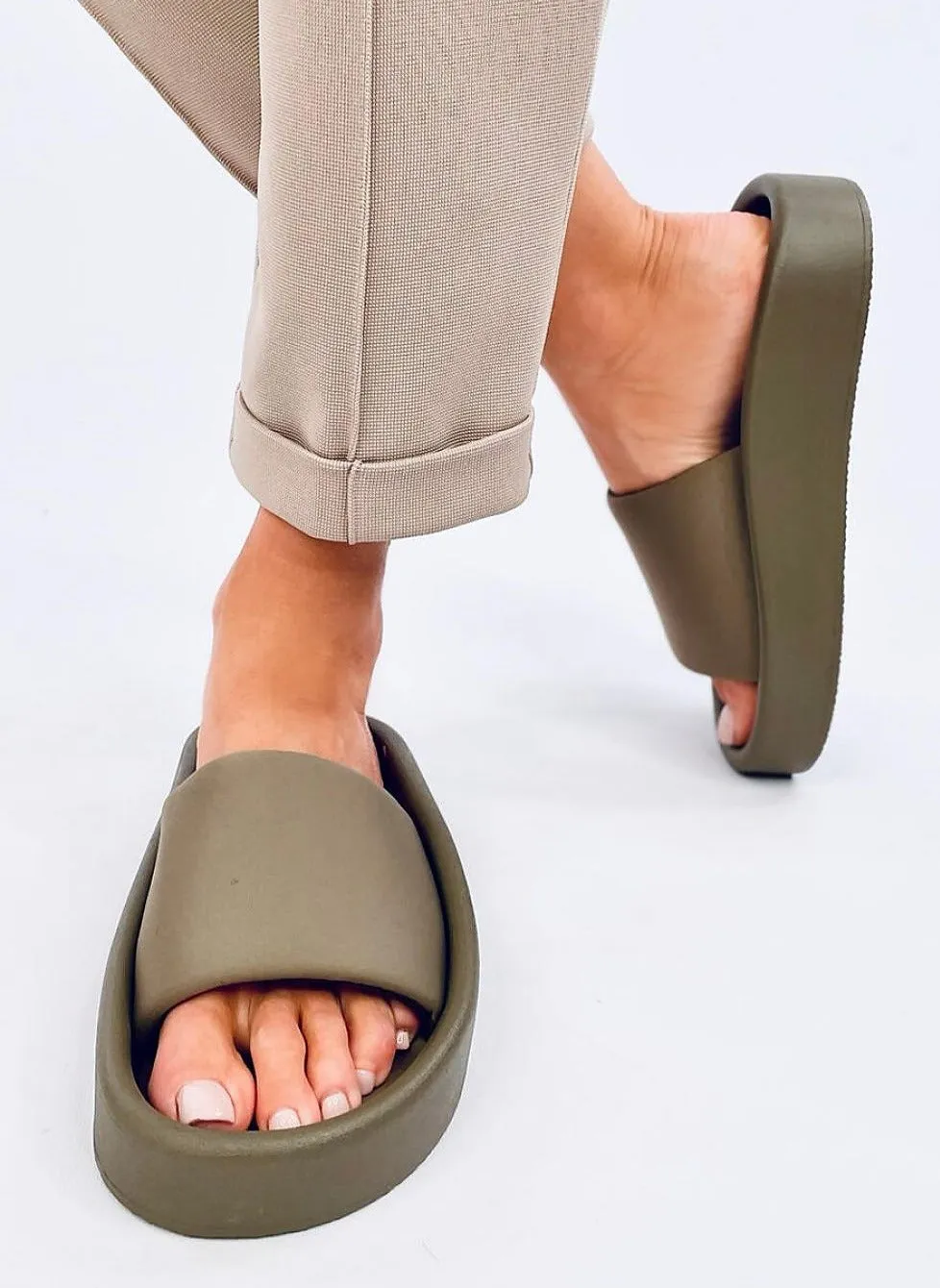 TEEK - Green Fabric Band Slides