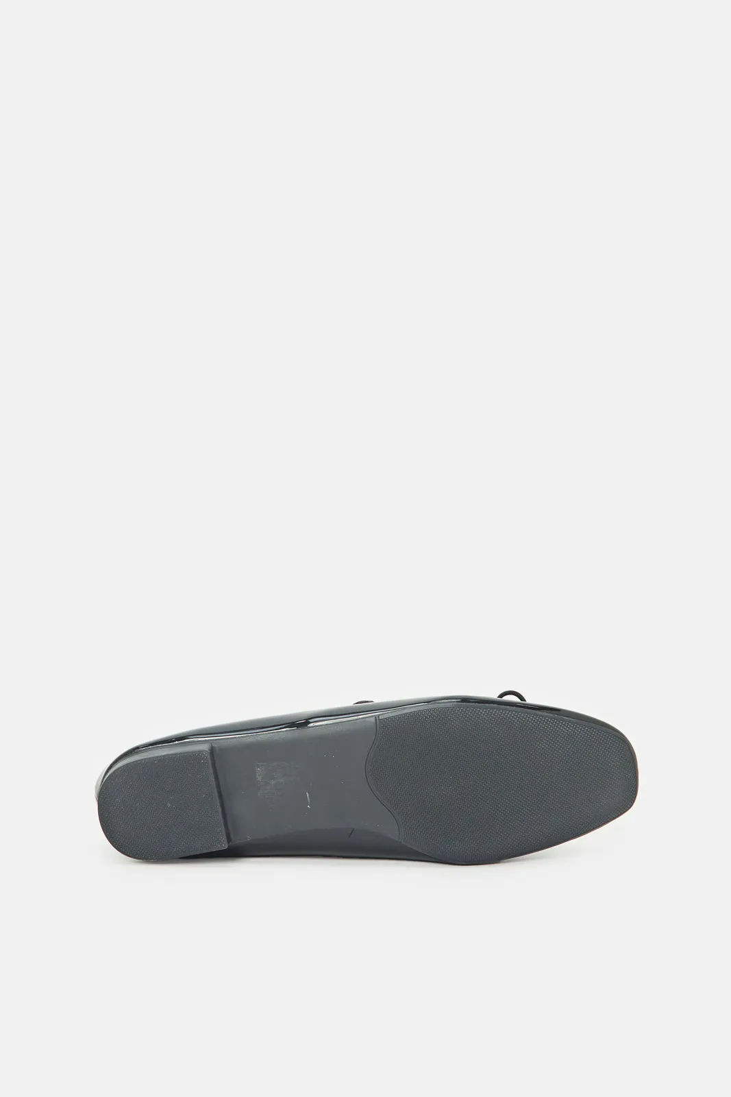 Women Black Plain Patent Ballerina