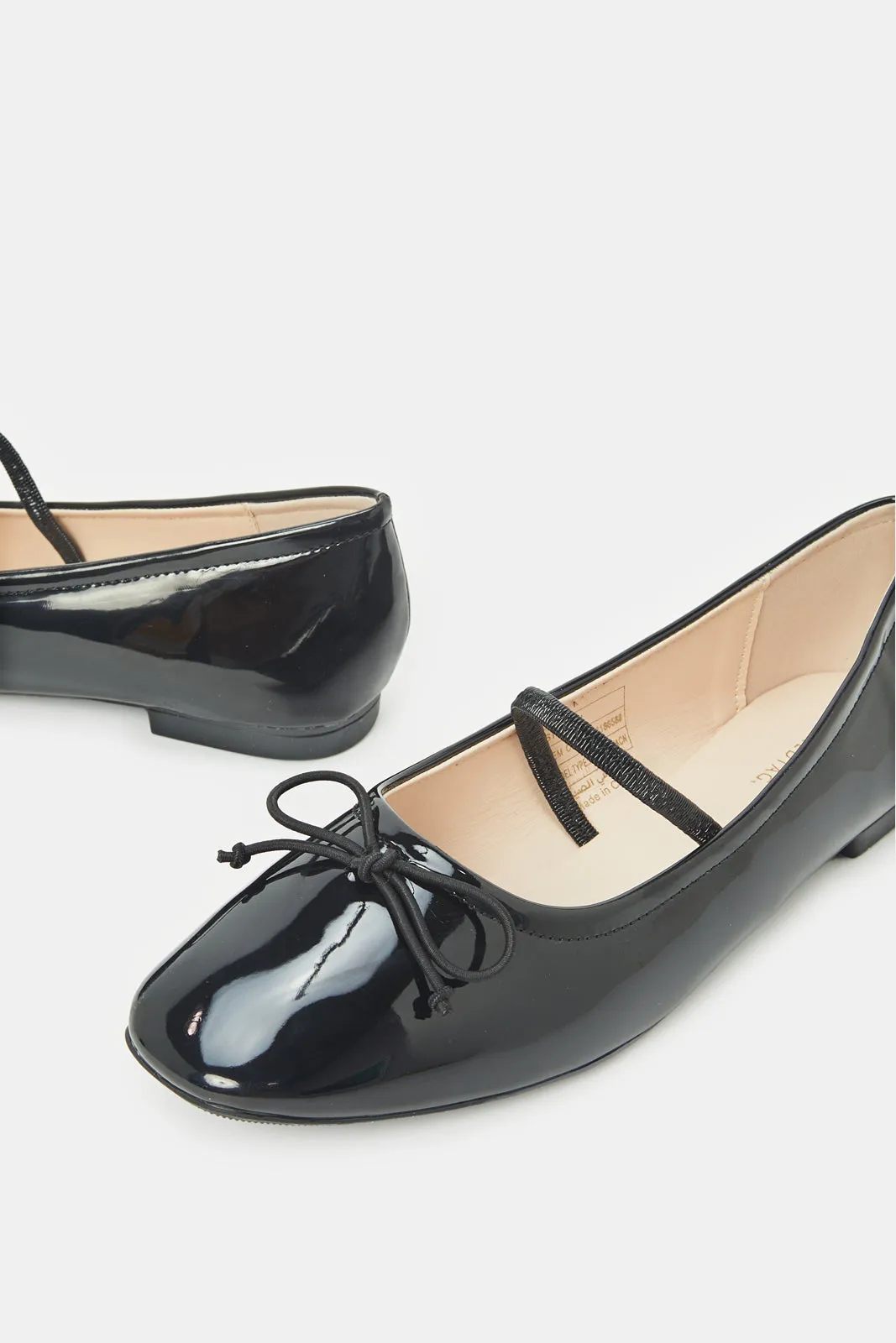 Women Black Plain Patent Ballerina