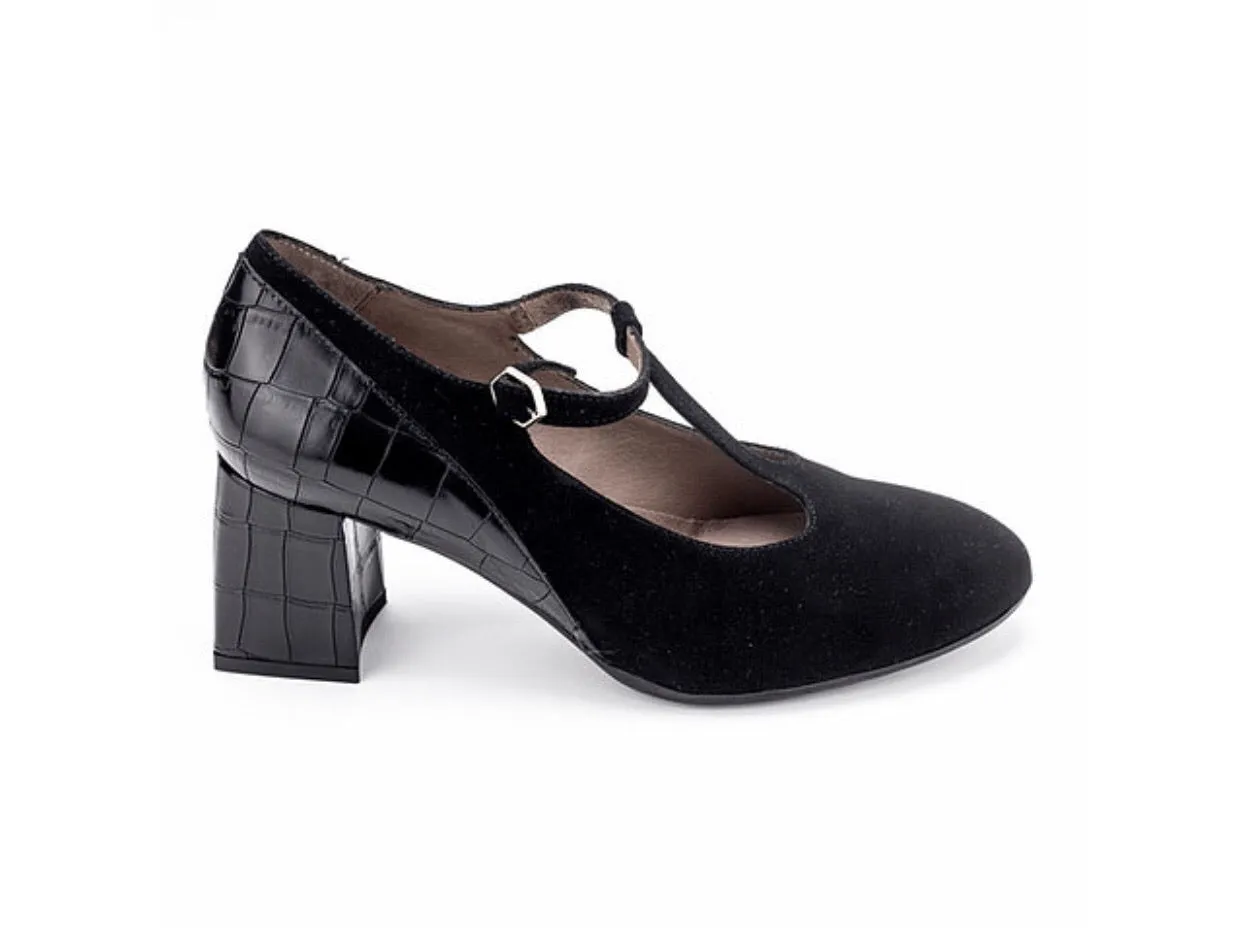 Wonders I-7734 Black Negro Suede Leather T-Bar Court Shoe Made In Spain